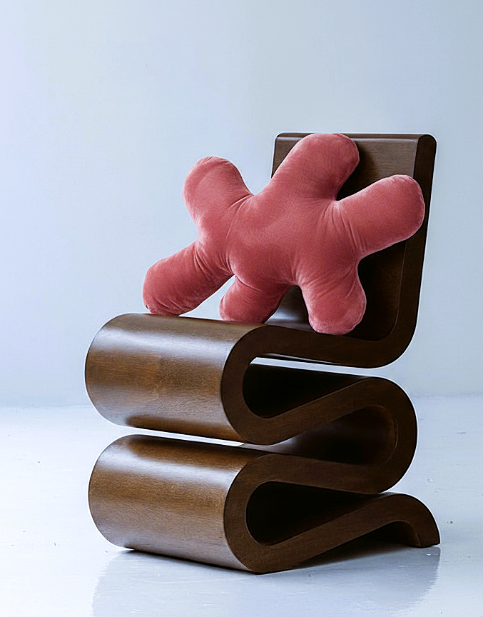 Salmon pink velvet soft sculpture Splash I — material-led limited edition 